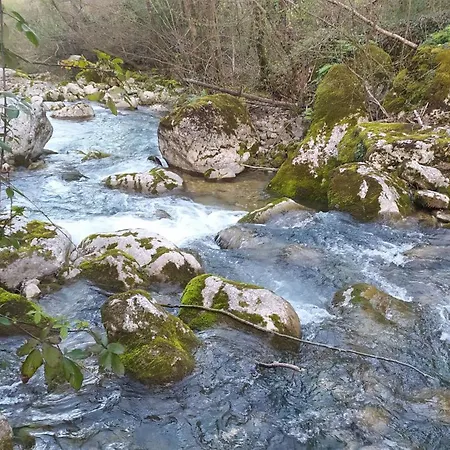 Amelia Sweet - Farindola