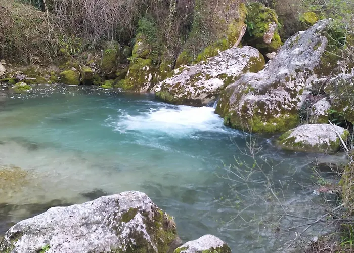 Amelia Sweet - * Farindola