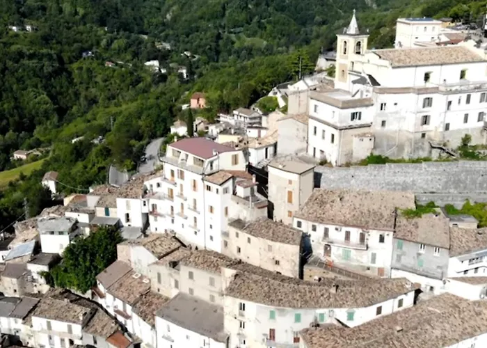 Amelia Sweet - Дом отдыха