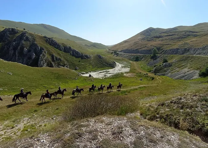 Amelia Sweet - * Farindola