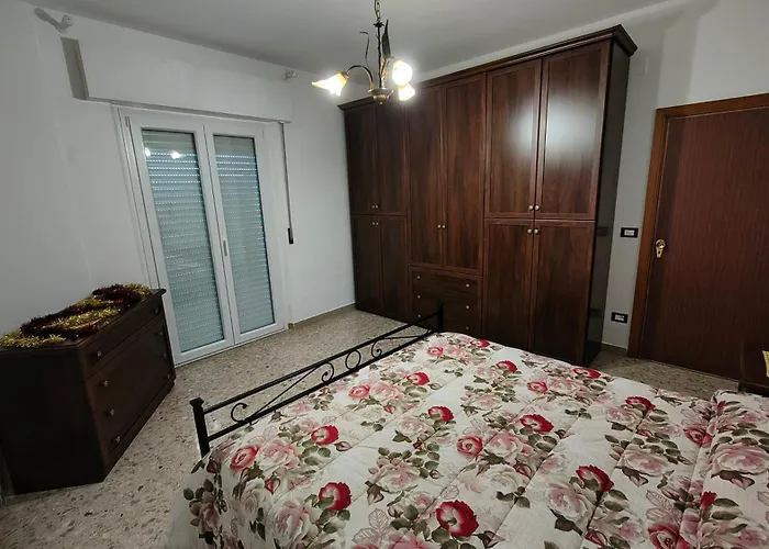 Amelia Sweet - * Farindola